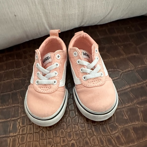 Vans size 5 toddler sneaker shoe girls pink - Picture 3 of 7